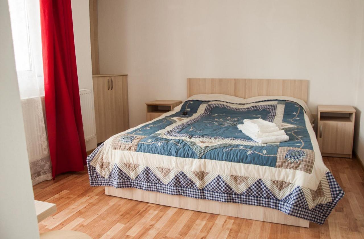 Pensiunea Casa Elena Corbeni Kültér fotó
